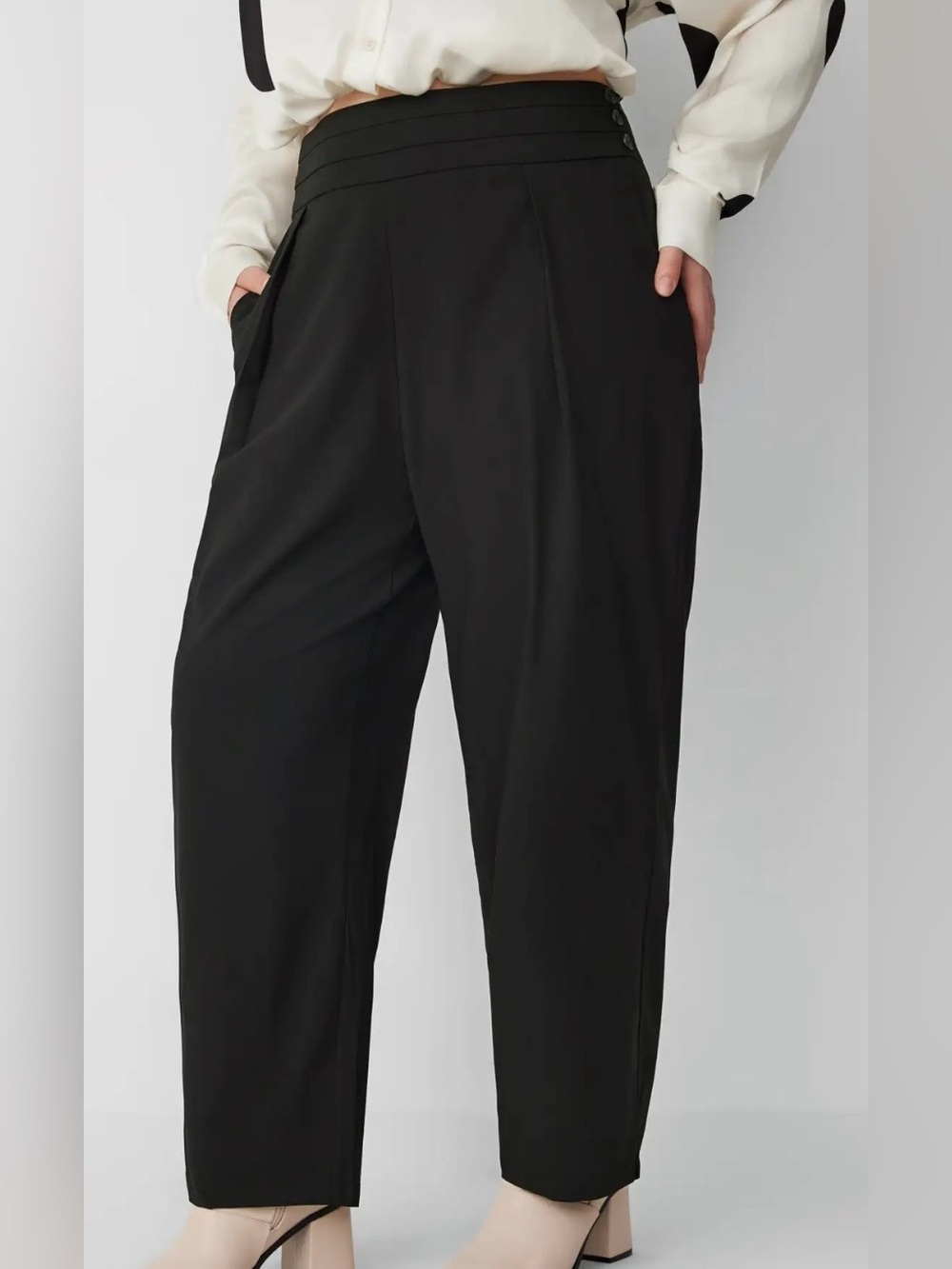 NEW CIDER Women’s Gray Tapered Trousers High Waist Lightweight Size L - Picture 2 of 9